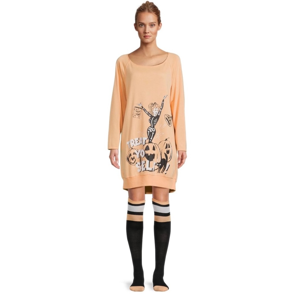 Halloween Women's Lounger Sleep Shirt with Socks